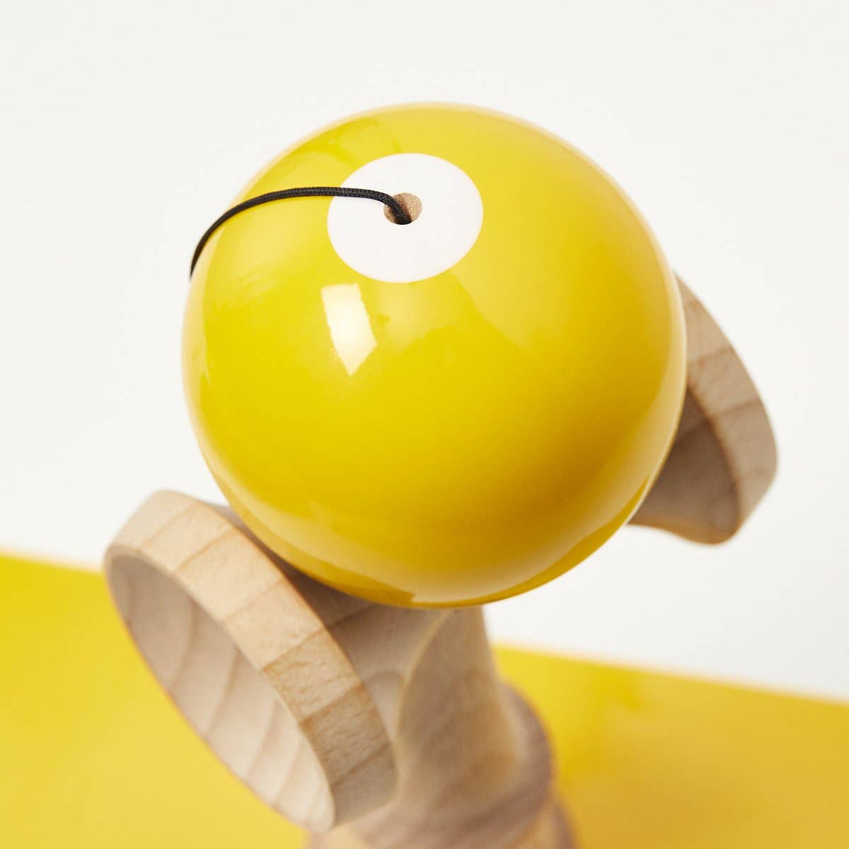 KROM · POP LOL YELLOW · KENDAMA