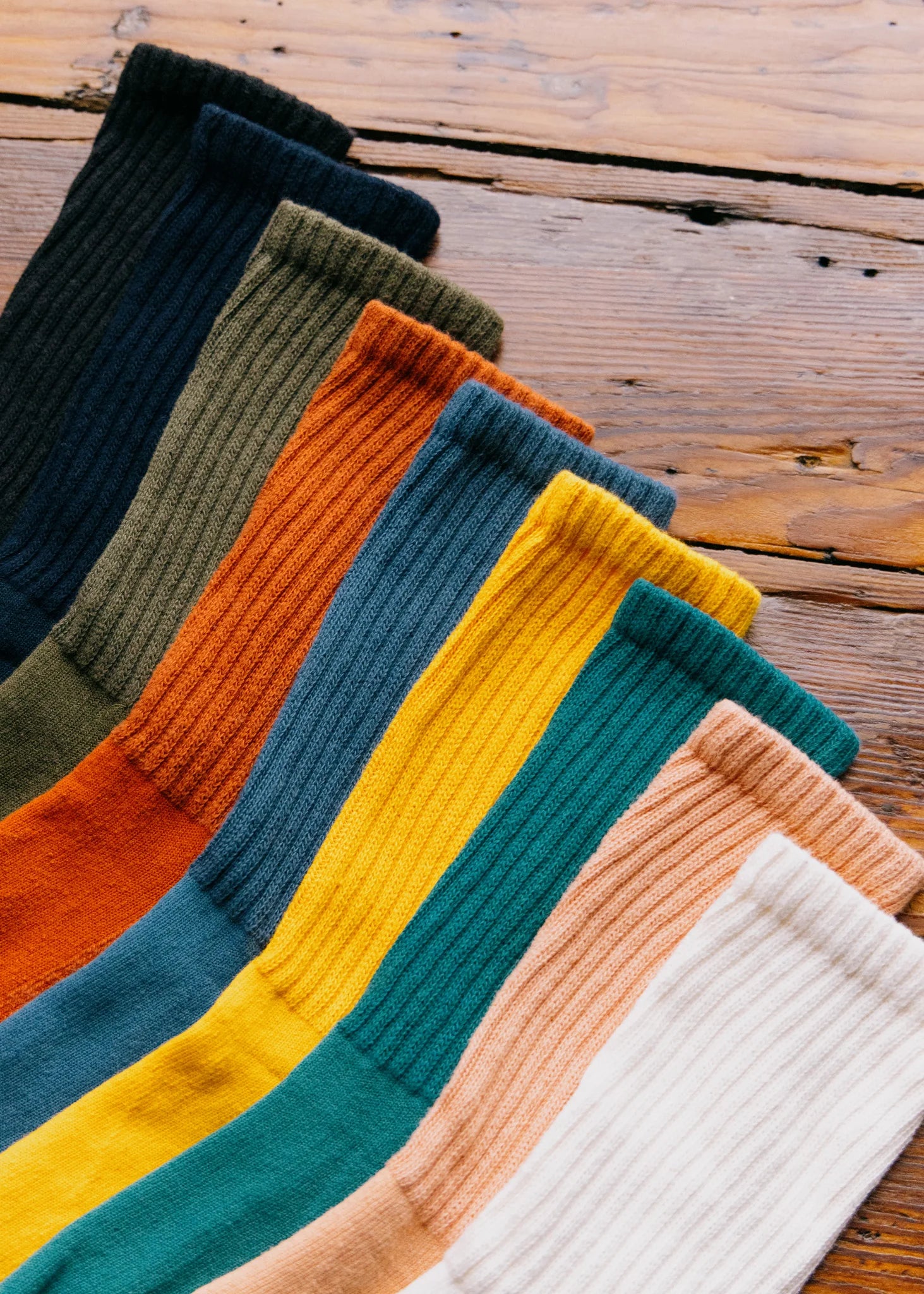 American Trench Retro Solid Crew Sock - Coyote