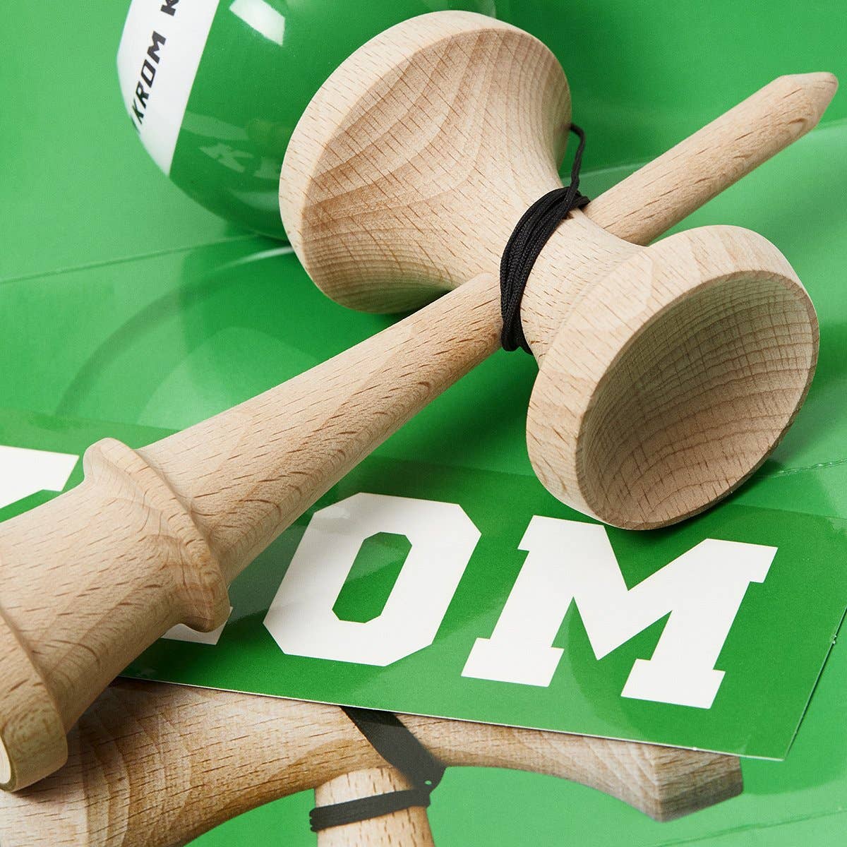 KROM · POP LOL DARK GREEN · KENDAMA